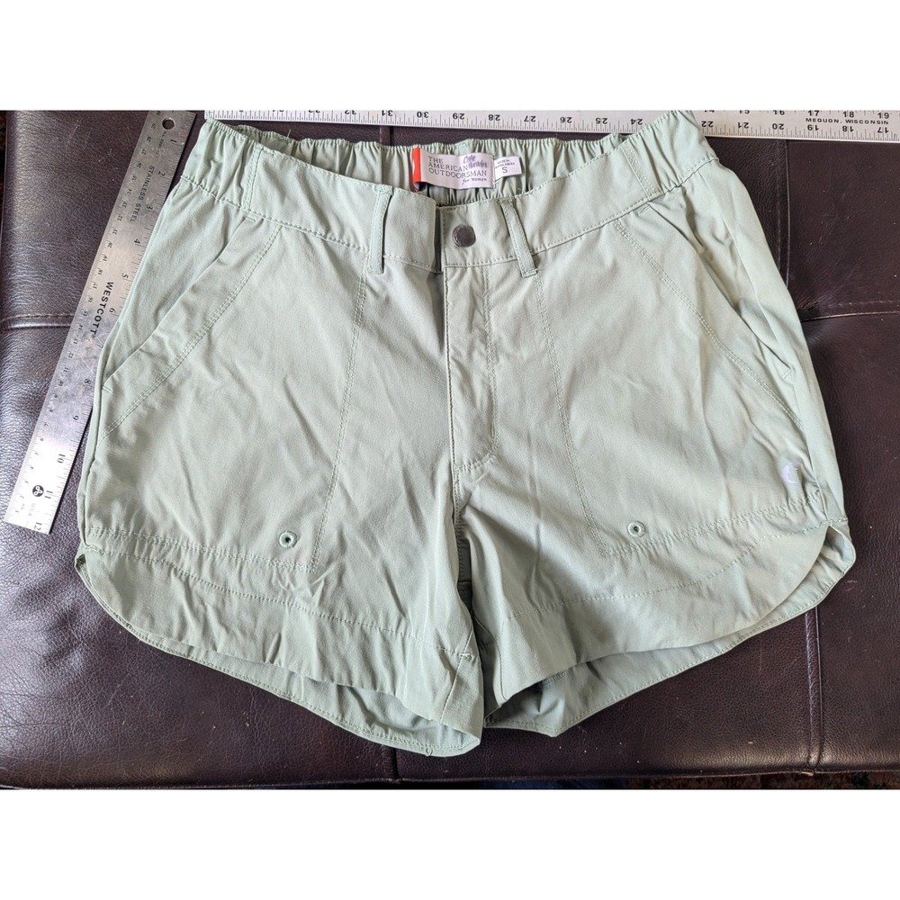 SM The American Outdoorsman Women Sage Green Hiking Short Elastic Waist Gorpcore